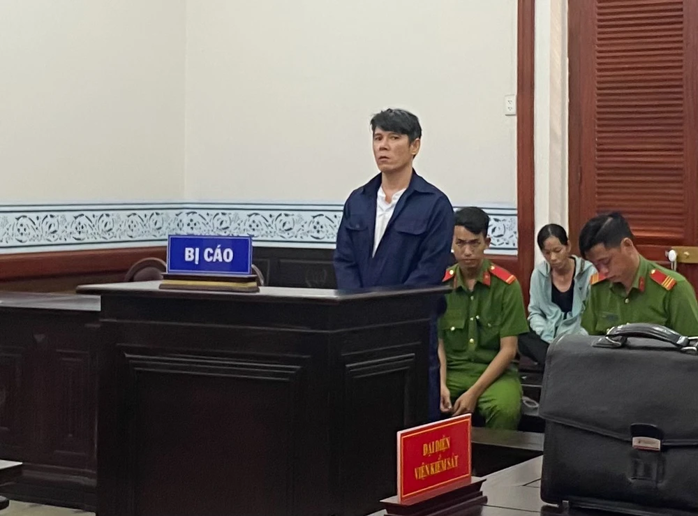 Mua bán trái phép chất ma túy