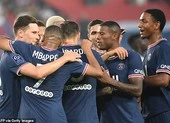 Hàng công tỏa sáng, PSG thắng kịch tính trên sân nhà
