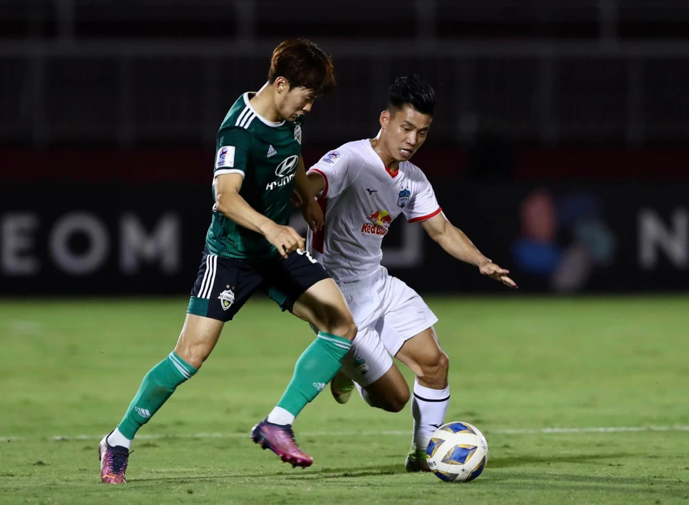 HA Gia Lai quyết có điểm trước đối thủ lớn đến từ Hàn Quốc. Ảnh: ANH DUY.