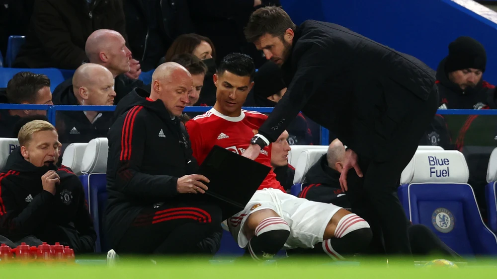 Ronaldo đã 37 tuổi nhưng vẫn còn nhiều giá trị dưới nhiều thời HLV ở sân Old Trafford. Ảnh: CGI.