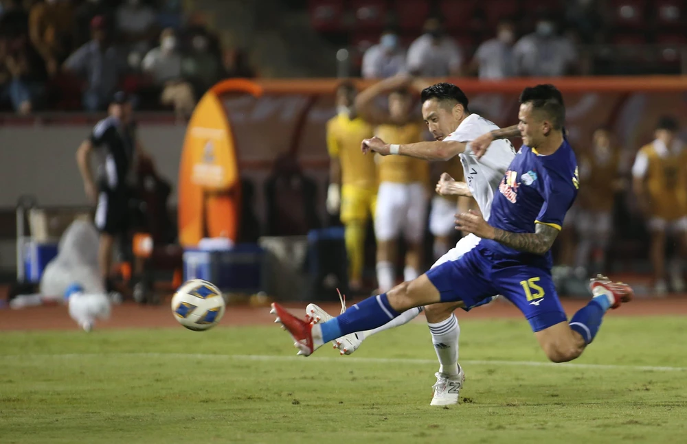 HA Gia Lai có một trận đấu hay khi chạm trán đối thủ mạnh Yokohama ở lượt đi thua nhẹ 1-2. Ảnh: ANH PHƯƠNG. HA Gia Lai có một trận đấu hay khi chạm trán đối thủ mạnh Yokohama ở lượt đi thua nhẹ 1-2. Ảnh: ANH PHƯƠNG.