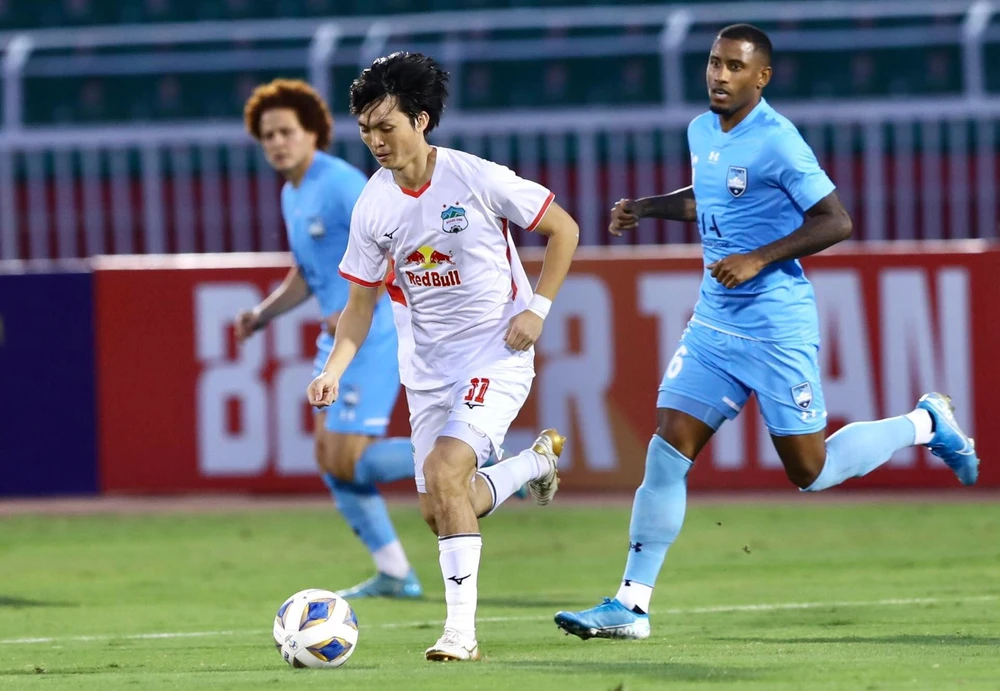 Sau trận lượt đi hòa 1-1, Tuấn Anh và đồng đội rất khao khát có một chiến thắng đối thủ lớn đến từ Úc. Ảnh: ANH PHƯƠNG.