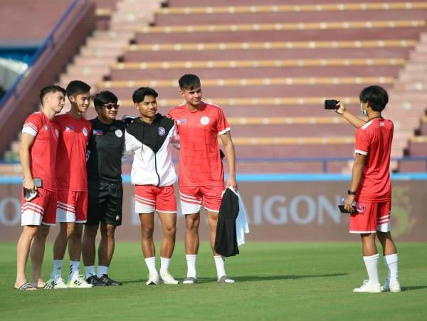 Các cầu thủ trẻ Indonesia tự tin sau chuyến tập huấn Hàn Quốc - quê hương của HLV Shin Tae-yong. Ảnh: ANH PHƯƠNG.