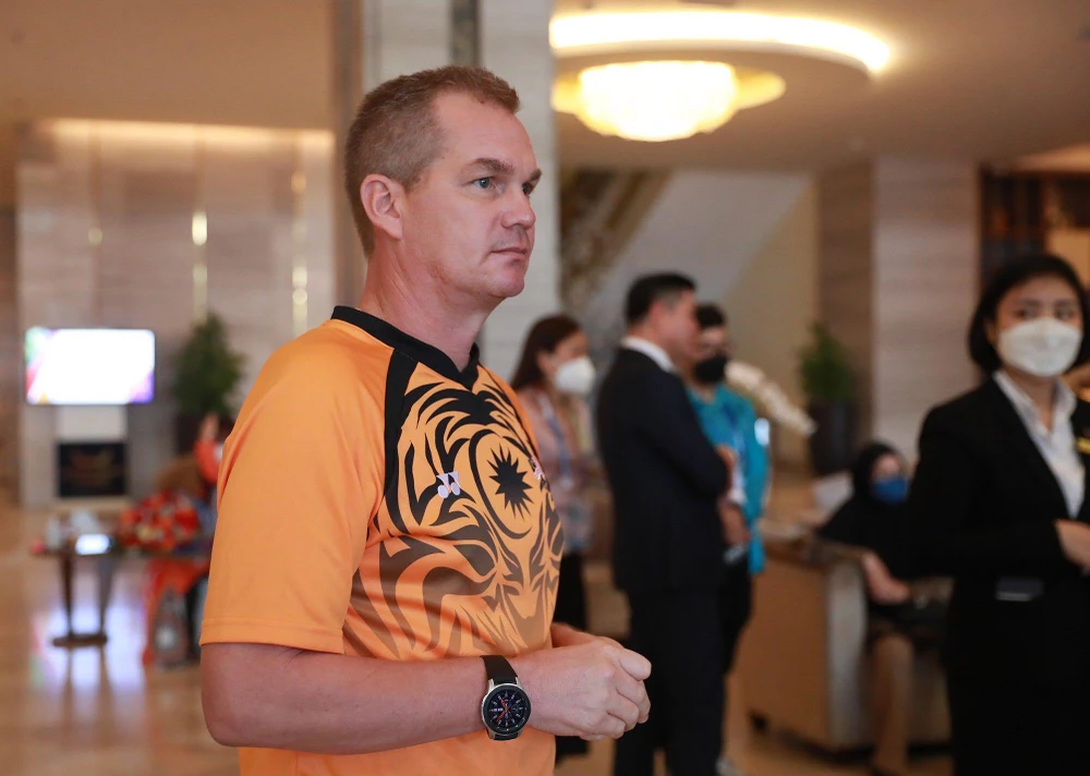 HLV Brad Maloney muốn thắng chủ nhà Việt Nam trong hai hiệp đấu chính bán kết SEA Games 31. Ảnh: ANH DUY.