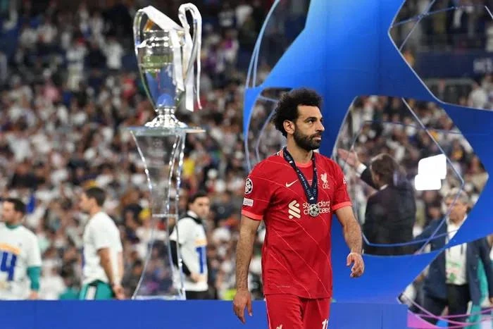 Chân sút người Ai Cập luôn bị chiếc cúp Champions League ngoảnh mặt. Ảnh: CGI.