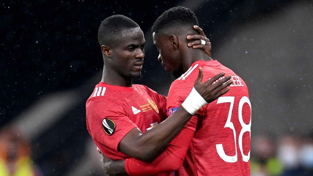 Bộ đôi Axel Tuanzebe và Bailly không còn trong kết hoạch sử dụng của Quỷ đỏ. Ảnh: CGI.