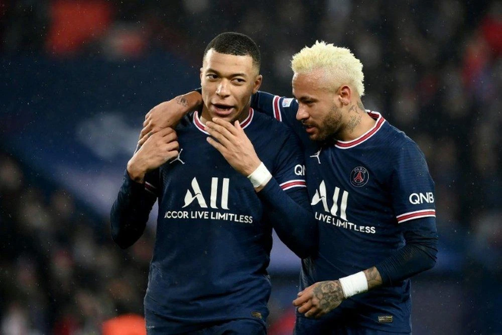 Mbappe là chân sút chủ lực của đội bóng lớn thành Paris, làm lu mờ Neymar. Ảnh: CGI.