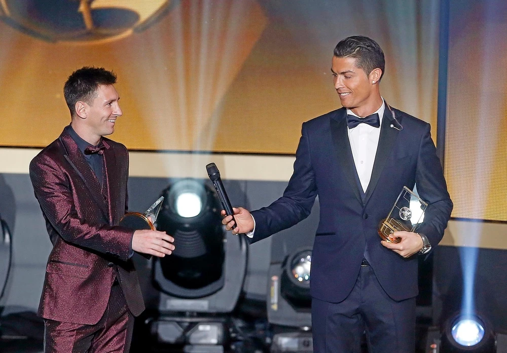 Messi có tài năng thiên phú, Ronaldo phần nhiều hơn do khổ luyện. Ảnh: CGI.