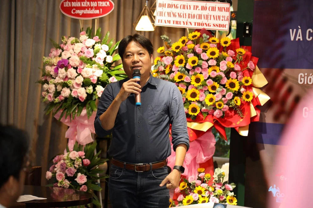 Ông Võ Danh Hải chia vui và chúc mừng sự hợp tác giữa các đơn vị tâm huyết để phát triển sâu rộng hơn nữa môn bóng chày tại Việt Nam.