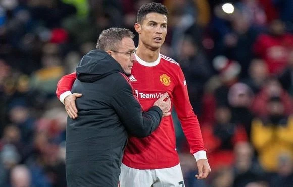 HLV Rangnick đã sớm cảnh báo MU chia tay Ronaldo khi còn giá trị. Ảnh: CGI.