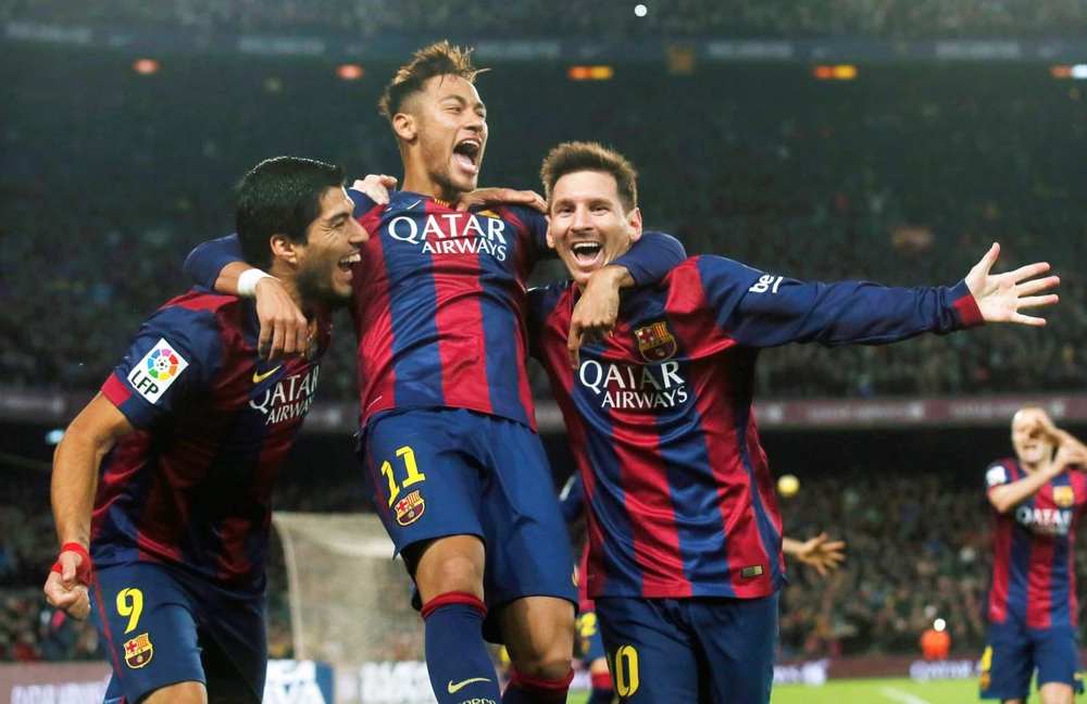 Bộ ba Suarez, Neymar, Messi chọc trời khuấy nước một thời ở Barca. Ảnh: CGI.