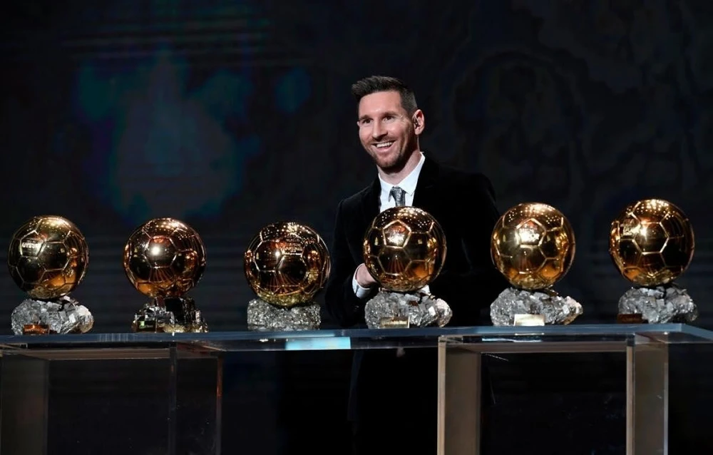 Messi lần đầu tiên sau 17 năm không có trong danh sách đề cử 30 cầu thủ có khả năng giành Quả bóng vàng. Ảnh: CGI. Messi lần đầu tiên sau 17 năm không có trong danh sách đề cử 30 cầu thủ có khả năng giành Quả bóng vàng. Ảnh: CGI.