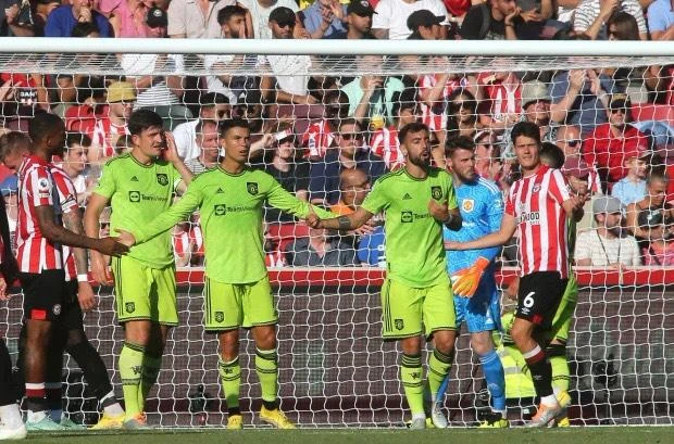 Ronaldo vẫn chưa quyết định rõ ràng việc đi hay ở lại Old Trafford. Ảnh: CGI.
