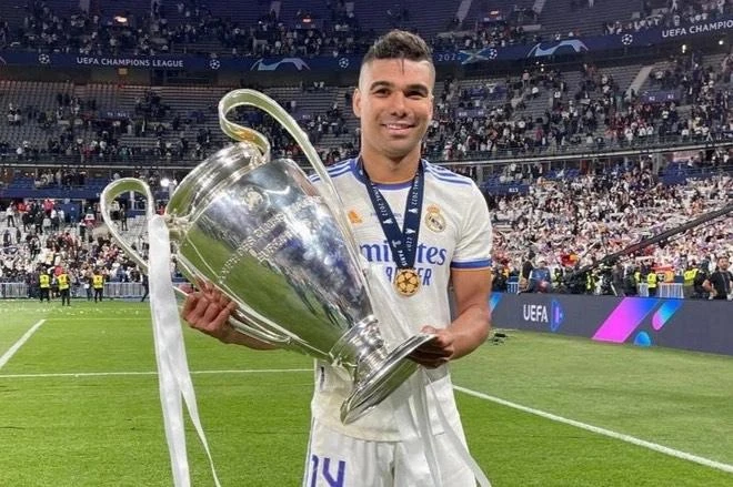 Tuổi 30 và chưa va chạm ở giải Ngoại hạng Anh có thể là một trở ngại của Casemiro. Ảnh: CGI.