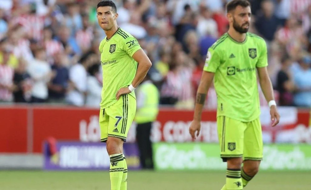 Ronaldo có một tương lai dự báo không sáng sủa nếu ở lại Man United. Ảnh: CGI.