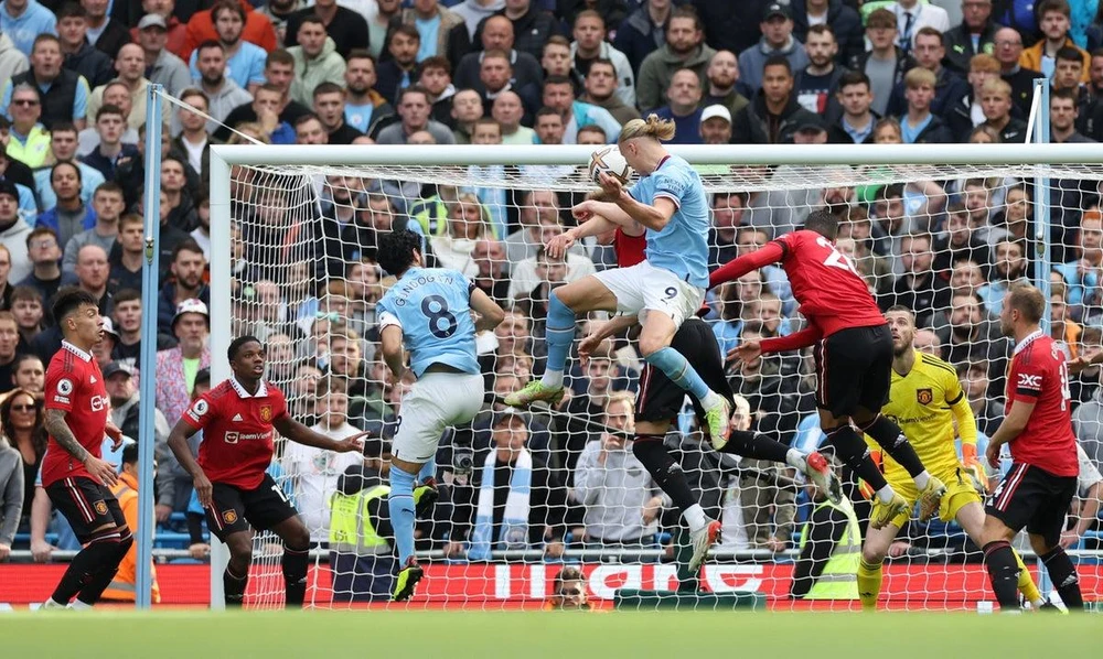 Tiền đạo người Na Uy đã ghi ba hat trick liên tiếp trên sân nhà Etihad. Ảnh: CGI.