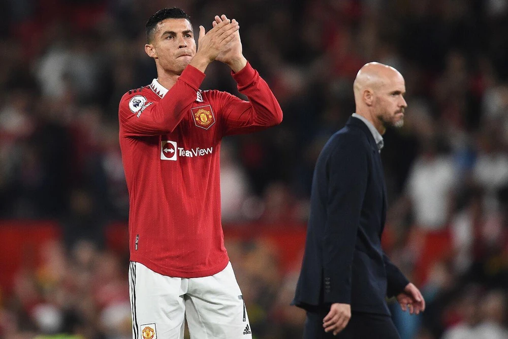 HLV Ten Hag luôn khẳng định Ronaldo là một phần trong kế hoạch của ông ở mùa giải này. Ảnh: GETTY.