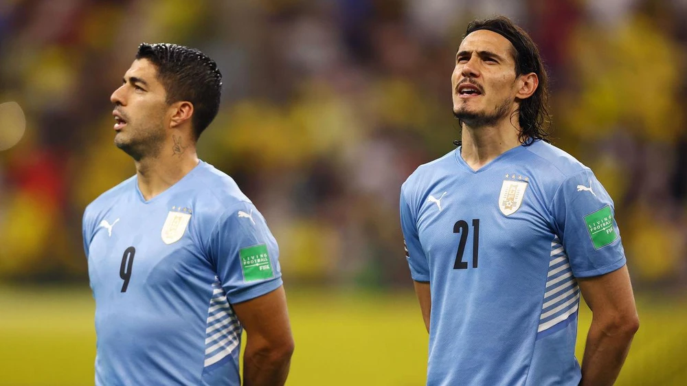 Cặp đôi hoàn hảo Suarez và Cavani ở lần góp mặt cuối cùng trên tuyển Uruguay cho đấu trường World Cup. Ảnh: GETTY.