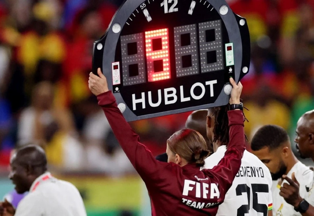 Bù giờ 9 phút là chuyện bình thường ở World Cup 2022, thậm chí còn xuất hiện cả thời gian bù giờ của bù giờ. Ảnh: GETTY.
