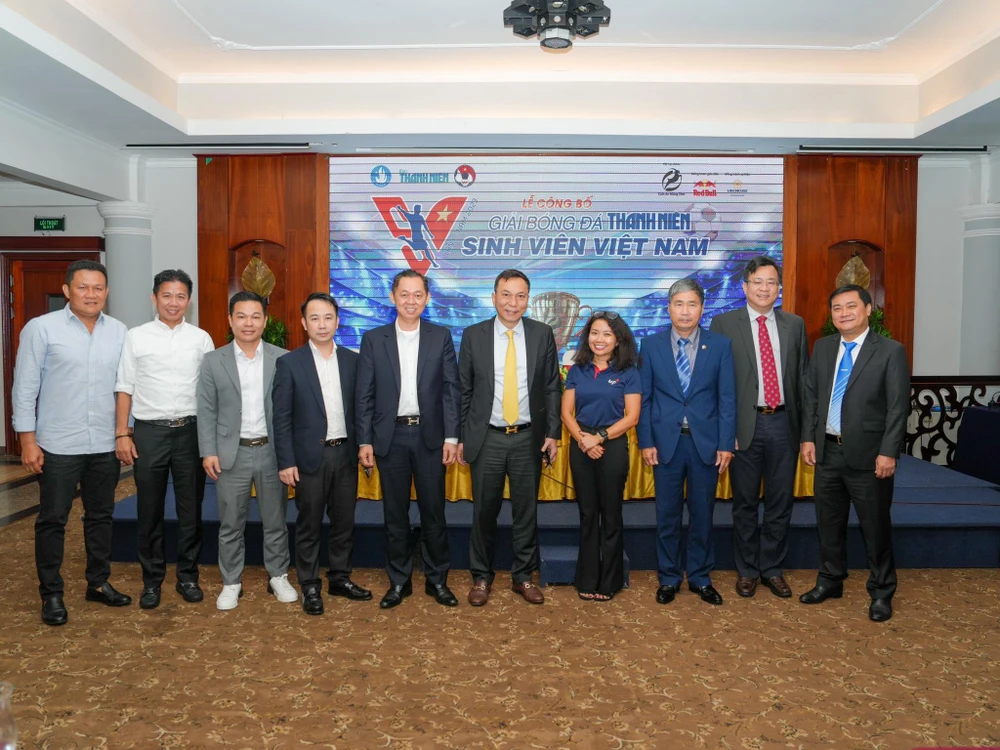 Giải bóng đá của báo Thanh Niên tổ chức là sân chơi lành mạnh, bổ ích cho sinh viên cả nước. Ảnh: ANH LẬP. Giải bóng đá của báo Thanh Niên tổ chức là sân chơi lành mạnh, bổ ích cho sinh viên cả nước. Ảnh: ANH LẬP.