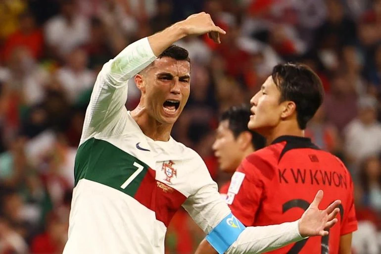 Ronaldo thường không cảm thấy vui vẻ khi ra sân từ ghế dự bị. Ảnh: GETTY. Ronaldo thường không cảm thấy vui vẻ khi ra sân từ ghế dự bị. Ảnh: GETTY.