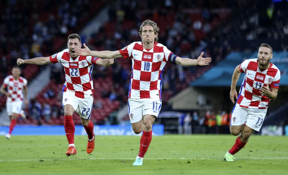 Croatia có lối chơi rất khó chịu với nhạc trưởng Modric 37 tuổi sung mãn ở giữa sân. Ảnh: GETTY.