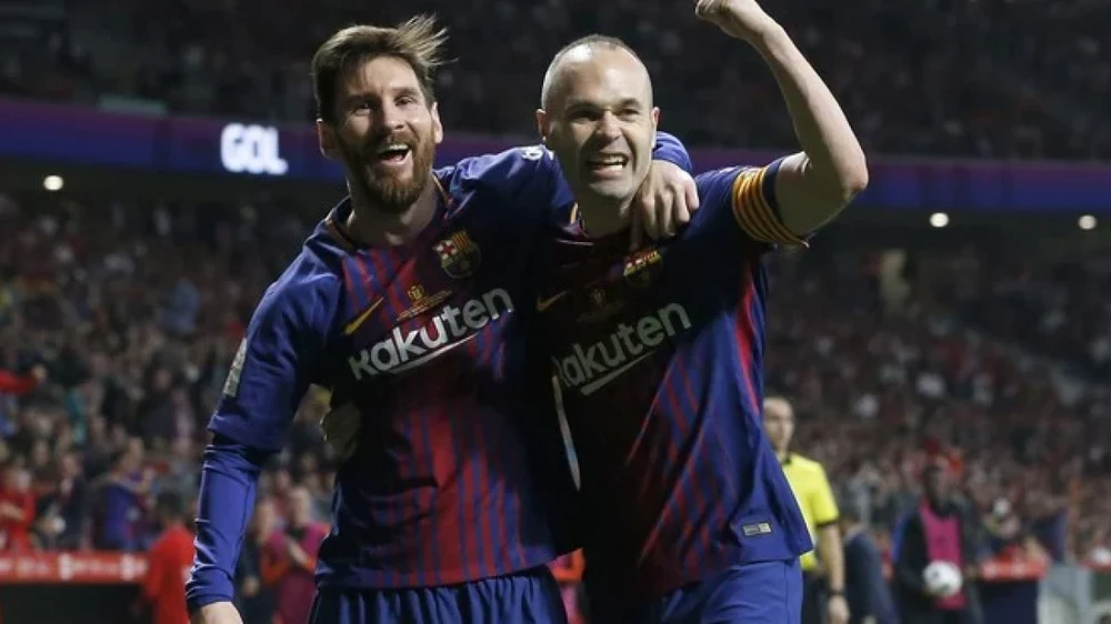 Iniesta luôn xem đồng đội cũ Messi là giỏi nhất thế giới, bất chấp M10 có đăng quang World Cup hay không. Ảnh: GETTY.