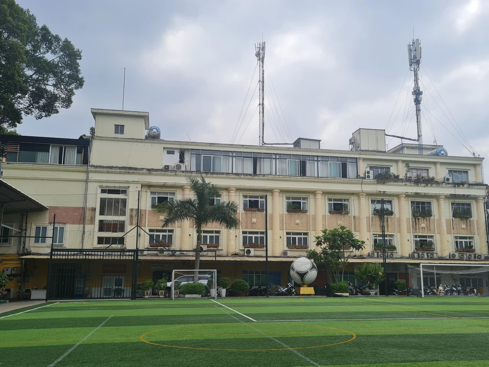 Thời gian vừa qua, Trung tâm TDTT Quận 1 đã vay mượn tiền các đối tác để nâng cấp cơ sở vật chất... Thời gian vừa qua, Trung tâm TDTT Quận 1 đã vay mượn tiền các đối tác để nâng cấp cơ sở vật chất...