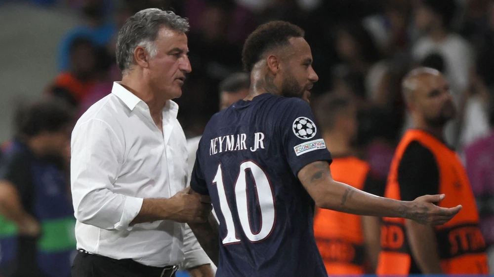 HLV Galtier bênh vực học trò Neymar khi bị truất quyền thi đấu. Ảnh: GETTY.