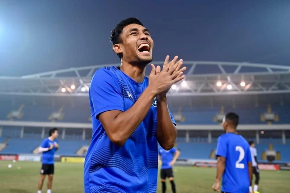 Dangda gặp vấn đề sức khỏe từng bị thay ra ở trận bán kết lượt về AFF Cup bỏ ngỏ khả năng ra sân Mỹ Đình đêm 13-1. Ảnh: SS. Dangda gặp vấn đề sức khỏe từng bị thay ra ở trận bán kết lượt về AFF Cup bỏ ngỏ khả năng ra sân Mỹ Đình đêm 13-1. Ảnh: SS.