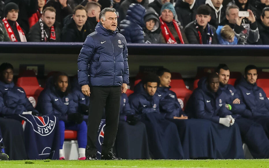 HLV Galtier nuối tiếc khi các học trò không thể có bàn thắng trước. Ảnh: GETTY.