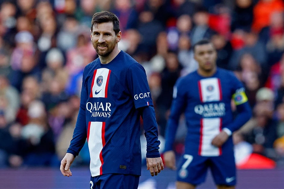 Messi và Mbappe mờ nhạt trên hàng công khiến đội nhà gặp khó. Ảnh: GETTY.