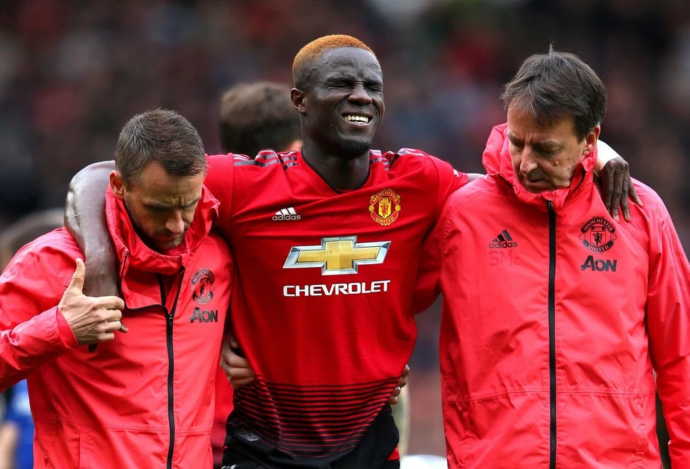 Chấn thương dai dẳng và lối chơi vụng về buộc Bailly phải ra đi khỏi sân Old Trafford. Ảnh: GETTY.