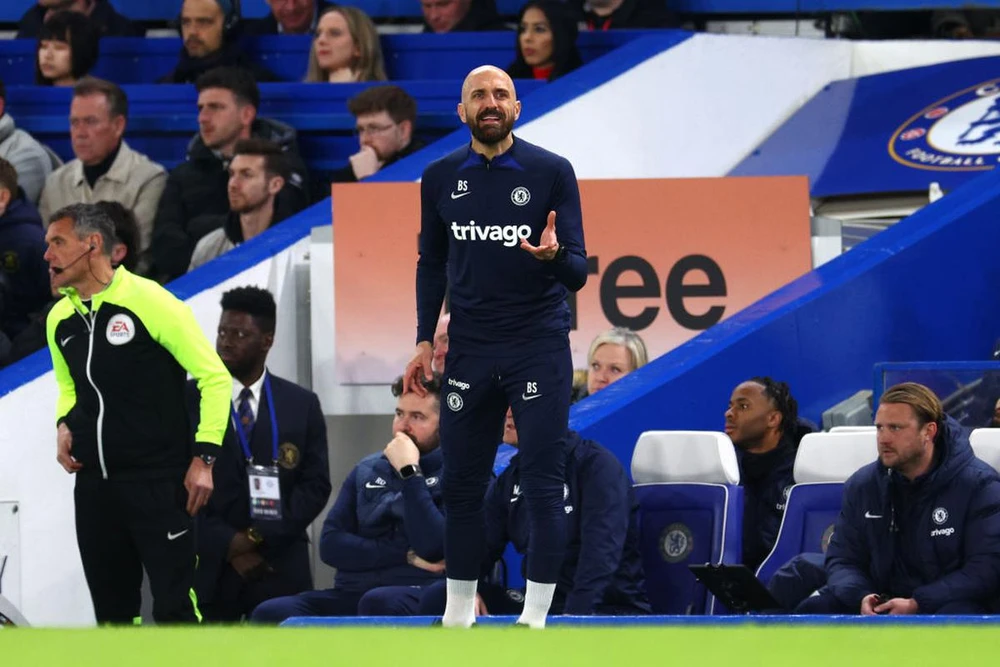 HLV Saltor không biết đến bao giờ The Blues mới có nhà cầm quân mới. Ảnh: GETTY.