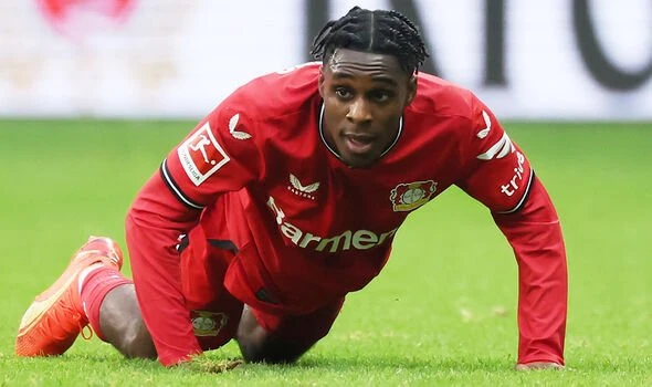 Hậu vệ Frimpong đa năng là một ưu tiên của Man United trong mùa hè này. Ảnh: GETTY.