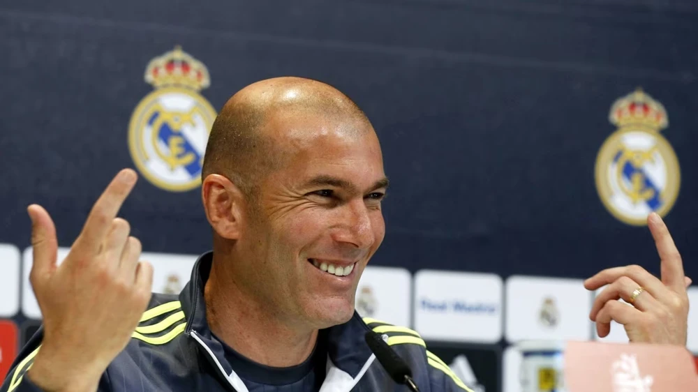 Zidane là ứng cử viên nặng ký cho việc trở lại hành nghề HLV ở đội bóng cũ Real Madrid. Ảnh: GETTY. Zidane là ứng cử viên nặng ký cho việc trở lại hành nghề HLV ở đội bóng cũ Real Madrid. Ảnh: GETTY.