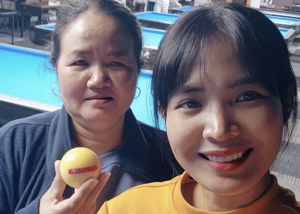 Pheavy luôn thân thiện với mọi người và không ngần ngại chia sẻ những khoảnh khắc vui vẻ...