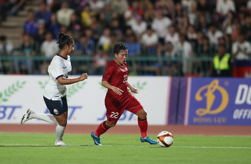 Tuyển nữ Việt Nam bảo toàn lực lượng cho trận chung kết, trong khi Myanmar vừa trải qua một trận khó nhọc để ngược dòng thắng Thái Lan. Ảnh: ANH PHƯƠNG.