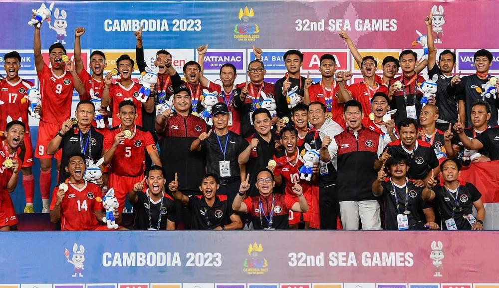 ... sau khi xuất sắc đánh bại U-22 Thái Lan 5-2 trong trận chung kết SEA Games 32. Ảnh: ANH PHƯƠNG. ... sau khi xuất sắc đánh bại U-22 Thái Lan 5-2 trong trận chung kết SEA Games 32. Ảnh: ANH PHƯƠNG.
