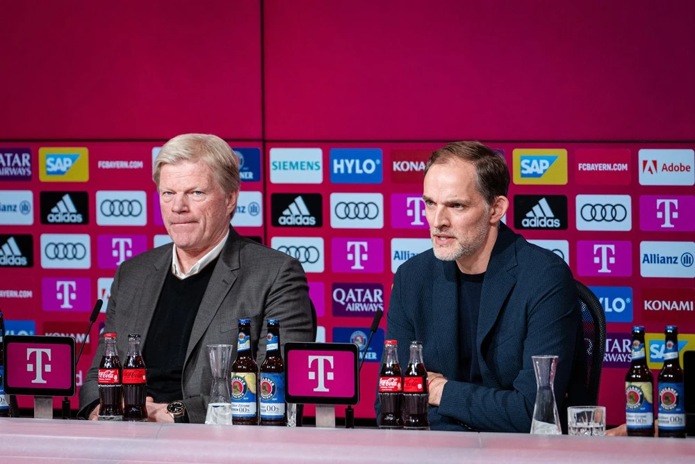 HLV Tuchel chưa có quyết định cuối cùng sau khi Bayern sa thải giám đốc điều hành Oliver Kahn, người đã đưa ông về đội. Ảnh: GETTY.