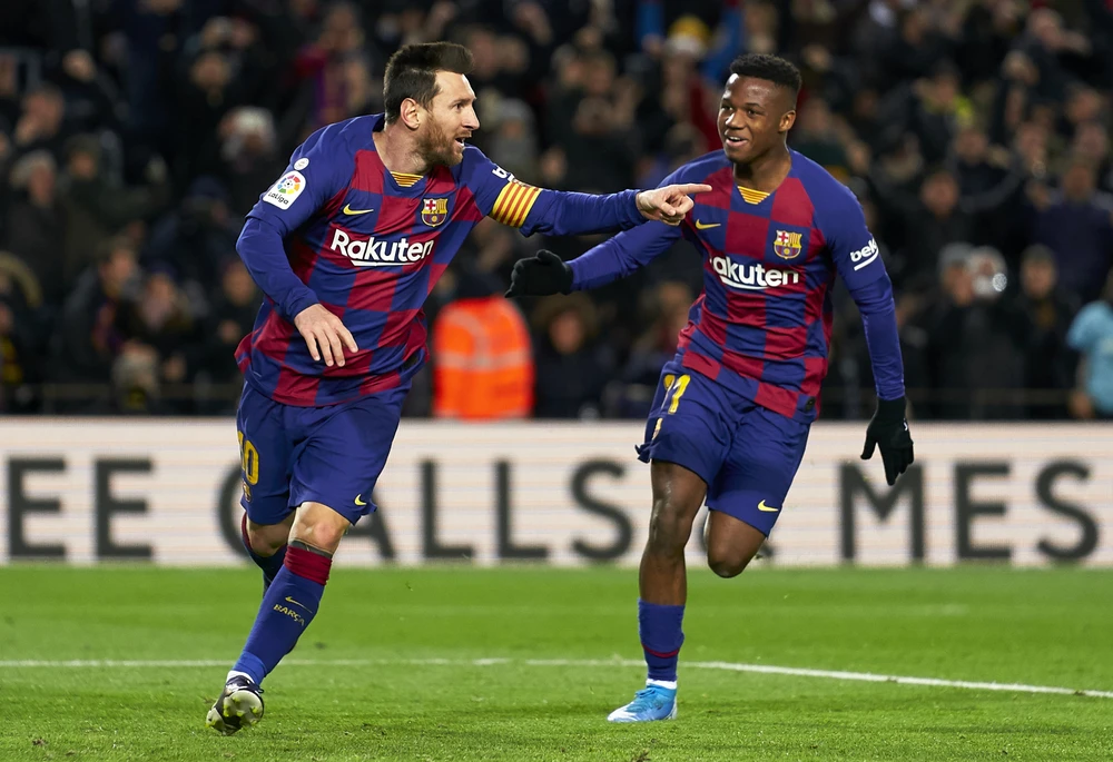 Fati sẽ không còn cơ hội thi đấu chung với M10 ở sân Camp Nou. Ảnh: GETTY.
