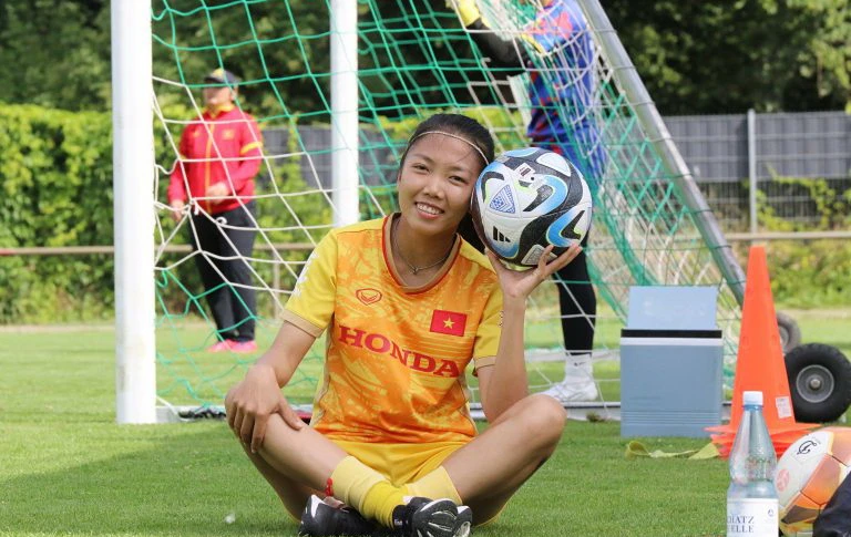 Đội trưởng Huỳnh Như bị chấn thương không góp mặt ở trận giao hữu với đồng nghiệp Đức. Ảnh: VFF.