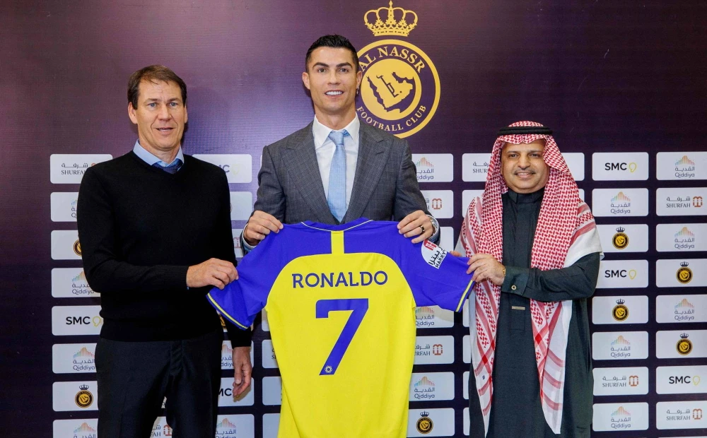 Ronaldo kiếm tiền "khủng" sau khi khoác áo CLB Al Nassr. Ảnh: GETTY.