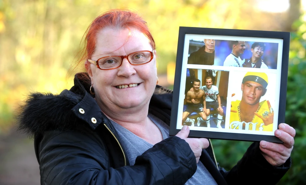 Mẹ của Alli Dele thất vọng về những câu chuyện không đúng sự thật của con trai Dele Alli. Ảnh: GETTY.