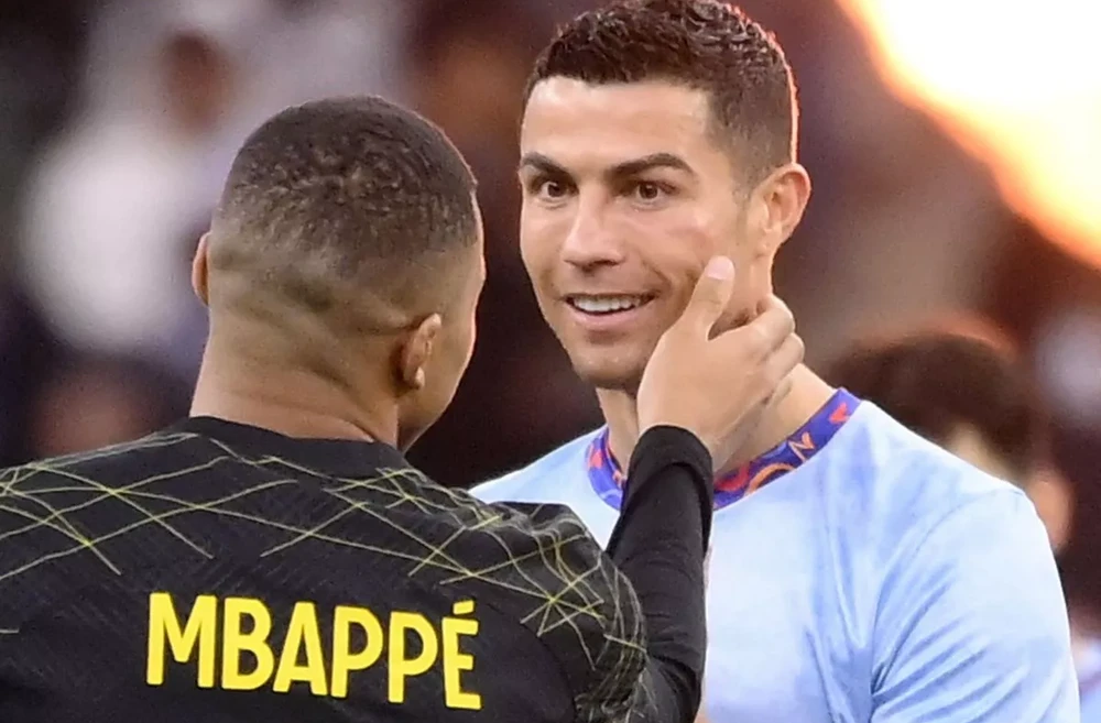 Nếu theo chân Ronaldo sang chơi bóng ở Saudi Arabia, tiền đạo người Pháp sẽ nhận số tiền khổng lồ. Ảnh: GETTY.