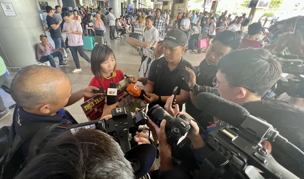 Tiền vệ 35 tuổi chia sẻ với truyền thông sau mùa World Cup 2023. Ảnh: ANH PHƯƠNG.