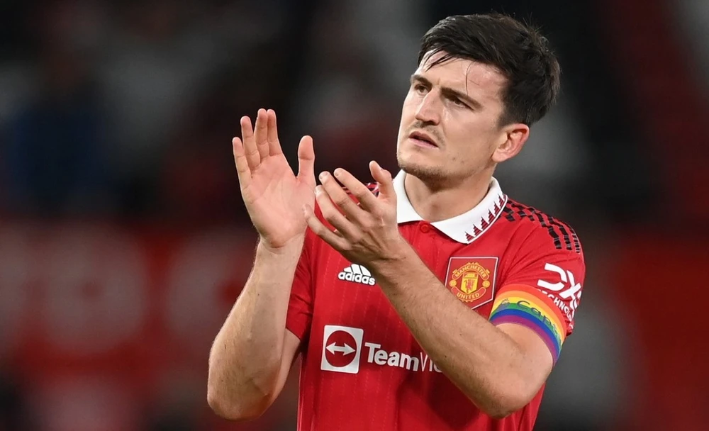 Mất băng đội trưởng và không còn vị trí chính thức ở Man United, chẳng còn gì cho Maguire luyến tiếc. Ảnh: GETTY.