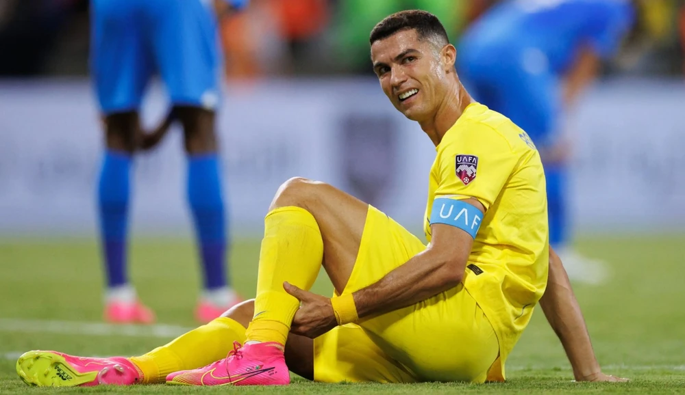 Ronaldo bị chấn thương và mất nhiều sức khi chơi ở Saudi Arabia dưới tiết trời nóng khắc nghiệt. Ảnh: GETTY.