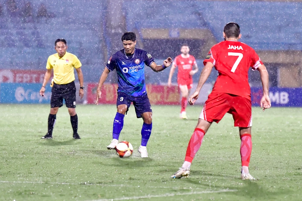 Hà Đức Chinh ít nổi trong màu áo Bình Định. Ảnh: ANH PHƯƠNG.