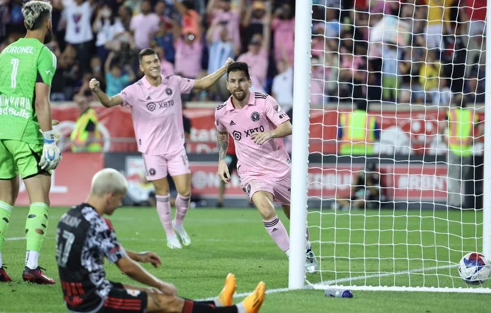 Sau khi góp công giúp Miami đánh bại New York Red Bull, ngôi sao người Argentina từ chối trả lời báo chí khiến anh vi phạm quy định của MLS và đối diện lệnh trừng phạt. Ảnh: GETTY.